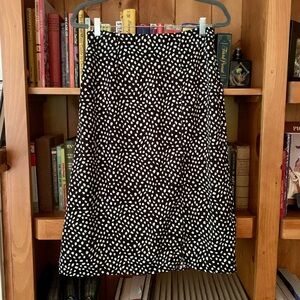 Black & White Polka dot knee length Skirt with front thigh slit 🤍🖤